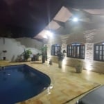 Imperdível casa à venda em Praia Grande-SP, bairro Flórida: 4 quartos, 3 suítes, 1 sala, 4 banheiros, 5 vagas de garagem, 187m²