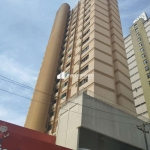 Amplo apartamento bem no centro