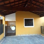 VENDA DE CASA TÉRREA NO CONDOMÍNIO VILLAGIO, EM ITAQUAQUECETUBA/SP, 125m² com 3 quartos, churrasqueira, cozinha e garagem para 02 autos. CONSULTE-NOS.