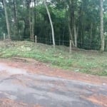 VENDA DE TERRENO NO JARDIM ARUJÁ, EM ARUJÁ/SP, OPORTUNIDADE de 4.000m² em rua asfaltada, com postes de iluminação pública e água Sabesp. CONSULTE-NOS.