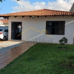 Casa para Venda em Pinhais, Vila Amélia, 3 dormitórios, 1 suíte, 2 banheiros, 6 vagas