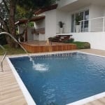 Belíssima Casa à venda 4 Quartos, 2 Vagas, 2461M², Chácaras Cataguá, Taubaté - SP