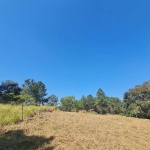 Terreno plano no Condomínio Estancia dos Lagos em Atibaia SP. São 1.500 m2 totalmente aproveitável e plano, uma vista linda e excelente localização.