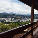 Casa para Venda em Teresópolis, Fazendinha, 4 dormitórios, 2 banheiros, 2 vagas