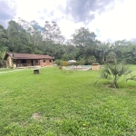 Casa em Condomínio para Venda em Teresópolis, Albuquerque, 3 dormitórios, 1 suíte, 2 banheiros, 2 vagas