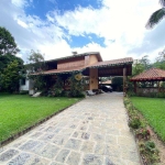 Casa para Venda em Teresópolis, Iucas, 6 dormitórios, 2 suítes, 4 banheiros, 4 vagas