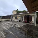 Casa para Venda em Teresópolis, Fazendinha, 3 dormitórios, 1 suíte, 2 banheiros, 2 vagas