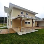 Casa em Condomínio para Venda em Teresópolis, Green Valley, 4 dormitórios, 1 suíte, 3 banheiros, 2 vagas