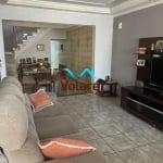 Sobrado de 264m² com 5 dormitórios amplos - Bela Vista