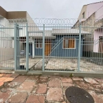 Casa à venda no bairro Sarandi, com 60m², dois dormitórios, sendo um dormitório com suíte, cozinha integrada com sala de estar e lavabo, toda em madeira de eucalipto premium.&lt;BR&gt;A Casa é linda, 