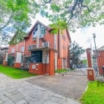 Linda casa de 3 dormitórios ,sendo duas suites, living 2 ambientes com lavabo e hall de entrada, cozinha americana mobiliada com móveis de primeira qualidade espaço gourmet com churrasqueira, banho so