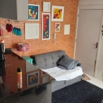 Excelente apartamento térreo, reformado, com 2 dormitórios, living 2 ambientes, cozinha americana, banho social, vaga de garagem rotativa. Condomínio com quadras de esportes, quiosques, playground e p