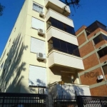 Excelente apartamento 3 dormitórios, suite e sacada com vista para o Guaíba, sala dois ambientes, cozinha, área de serviço integrada a churrasqueira, 2 vagas cobertas. Próximo a Av.Wenceslau Escobar c