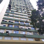 Ótimo apartamento com 2 dormitórios, banheiro, sala, cozinha bem ventilado e arejado.&lt;BR&gt;O edifício oferece ótima infraestrutura como elevador, interfone e portaria 24 horas, de frente, andar al