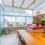 Deslumbrante Cobertura Horizontal de 108 m² em Localização Privilegiada!&lt;BR&gt;&lt;BR&gt;Descubra o lar dos seus sonhos! Esta cobertura totalmente reformada e decorada com bom gosto oferece 3 dormi