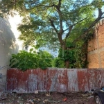 Terreno em Porto Alegre, no bairro Tristeza, à venda.