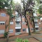 Apartamento em Porto Alegre, no bairro Guarujá, com 3 dormitório(s), e 3 banheiros, à venda.