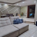Casa em Porto Alegre, no bairro Vila Nova, com 4 dormitório(s), e 4 banheiros, à venda.