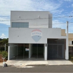 Salão Comercial com 2 banheiros, com Casa de 3 quartos 2 banheiros à Venda