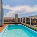 Cobertura com 03 três dormitórios na Av.Ganzo ,bairro Menino Deus em Porto Alegre / RS. Mede 262 m² privativos. Conservação impecável. Vista belíssima do Guaíba. Terraço com deck e piscina, churrasque