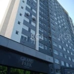 Vende apartamento no Grand Park Lindóia (Entrega março/2023) com 81,64 m² de área privativa, possui 03 dormitórios sendo uma suíte, living 02 ambientes, cozinha com churrasqueira, lavabo, uma vaga de 