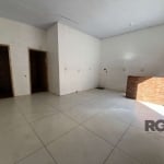 Aluguel de loja   - Menino Deus&lt;BR&gt;&lt;BR&gt;Descubra uma oportunidade imperdível para o seu negócio na melhor localização da cidade. Esta casa comercial espaçosa e bem projetada está disponível