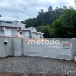 Casa com 3 dormitórios à venda, 106 m² por R$ 615.000,00 - Ipiranga - Guararema/SP