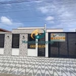 Casa Térrea em Mongaguá, bairro Jardim marina, 3 dormitórios sendo 1 suíte, edícula, piscina e espaço Grill com churrasqueira!!