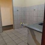 Casa com 1 dormitório para alugar por R$ 650,00/mês - Parque Flórida - Carapicuíba/SP