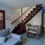 Vendo linda Casa Duplex 2 Quartos  em Condomínio Maria Paula