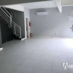 Sala comercial no bairro Cordeiros em Itajaí!