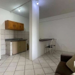 APARTAMENTO NO BAIRRO MEIA PRAIA COM 02 QUARTOS SEMIMOBILIADO