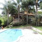 Casa - Chácara Vale do Rio Cotia - Muito espaço, em rua fechada e muito tranquila!