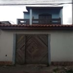 Sobrado com 3 dormitórios à venda, 220 m²