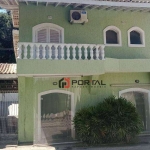 Casa com 3 dormitórios à venda, 200 m² por R$ 930.000,00 - Granja Viana - Carapicuíba/SP