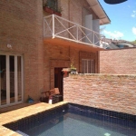 Casa com 3 dormitórios à venda, 250 m² por R$ 1.600.000,00 - Granja Viana - Carapicuíba/SP