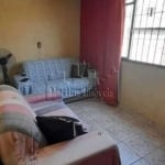 Apartamento médio  - 48m² 2 dormitórios, sala, cozinha, banheiro, lavanderia e 1 vaga na garagem coberta com telha e fechada com porta de aço. Entrada pela cozinha, reformado. Agende uma visita com no