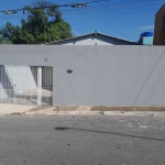 Excelente Casa Térrea com 3 quartos, 3 vagasde garagem e quintal.