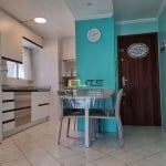 Apartamento à venda, com sacada fechada, 02 dormitórios no Ipiranga - São José