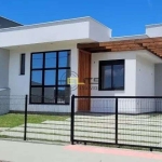 Casa à venda, recém construída com 3 dormitórios, sendo 1 ampla suíte em Forquilhas, em São José/SC