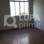 Apartamento com 1 dormitório para locação no Centro