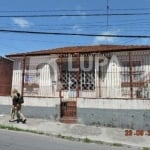 Casa térrea com 3 dormitórios à venda na Parada Inglesa!