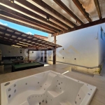 Casa de 2 pavimentos, com 3 suítes, hidromassagem e sauna no bairro Sagrada Famí