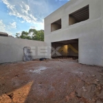 Casa em construção no Bom Pastor, 3 quartos sendo 2 suítes com closet.