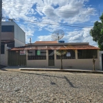 Casa no bairro Belvedere, na Rua LaPaz com 03 quartos e 02 vagas