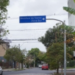 Terreno no bairro Floresta em Porto Alegre, com 218 m2, sendo 6,60m de frente por 33m da frente ao fundo.&lt;BR&gt;&lt;BR&gt;Localizado Próximo a rua Félix da Cunha e Avenida Cristóvão Colombo.  Ótima