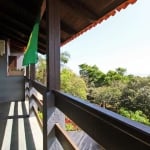 Esta é uma oportunidade de adquirir um sobrado espetacular no Morro Apamecor, que irá surpreendê-lo desde o primeiro momento em que você o visitar. Com uma área construída de excelência, esta casa ofe