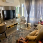 Lindo Apartamento mobiliado.&lt;BR&gt;1 dormitório, novo,  living dois ambientes, cozinha americana com churrasqueira, área de serviço, uma garagem. &lt;BR&gt;Excelente localização a pouco metros do  