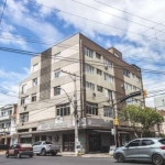 Apartamento a venda na melhor localização do bairro no 4ª Distrito.&lt;BR&gt;2 dormitórios , living 2 ambientes, cozinha, área de serviço, banheiro social, elevador, terraço coletivo com uma vista esp