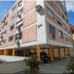 Apartamento de 1 dormitório, banho social, living com ampla janela, posição lateral com linda vista para o bairro Bela Vista, copa-cozinha e área de serviço separada.&lt;BR&gt;Prédio com gás central, 